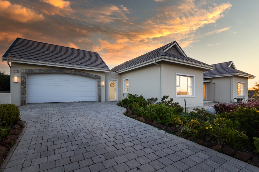 3 Bedroom Property for Sale in Baron View Western Cape